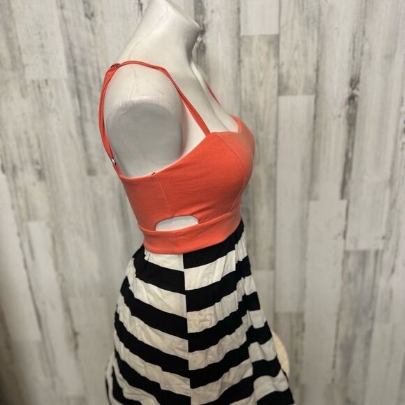 Material girl fit and flare Stripped dress - Picture 5 of 6